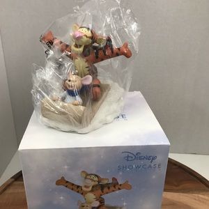 Disney Showcase Winnie Pooh "You Make Life Fun ag
